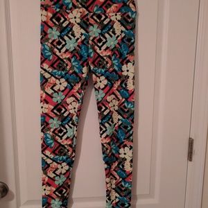 LuLaRoe OS leggings